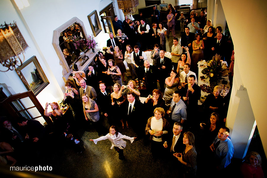 Wedding pictures at the Landmark on the Sound