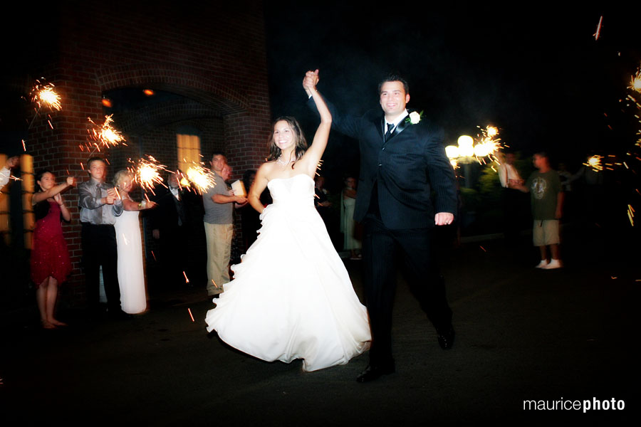 wedding pictures at the Hollywood Schoolhouse