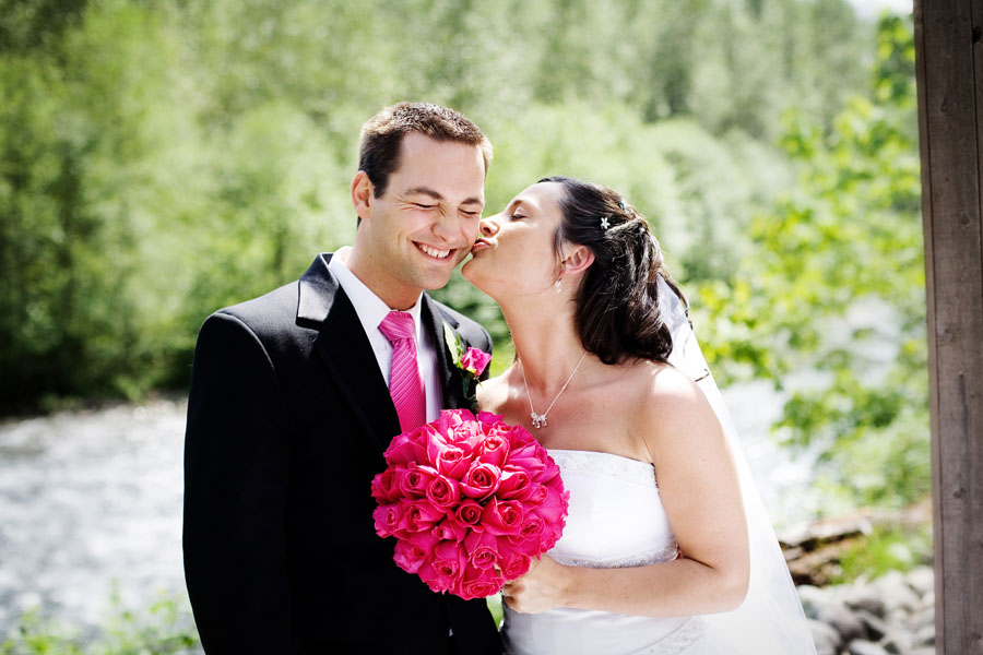 Wallace Falls Lodge Wedding pictures