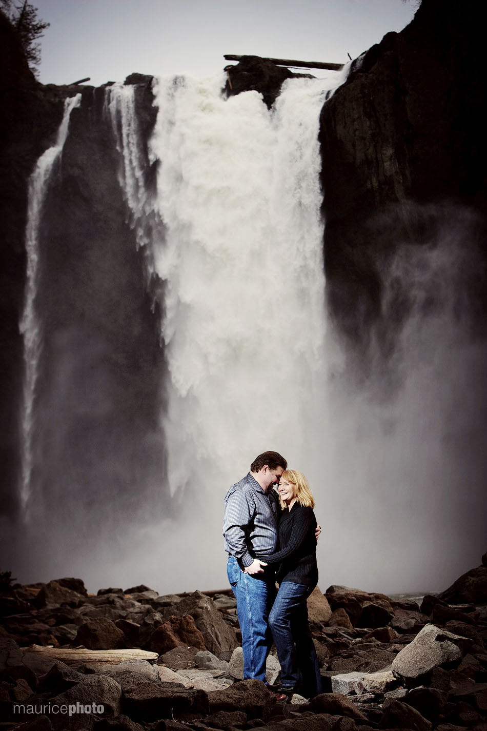 Debbie and Dominic’s Engagement Pictures at Snoqualmie Falls