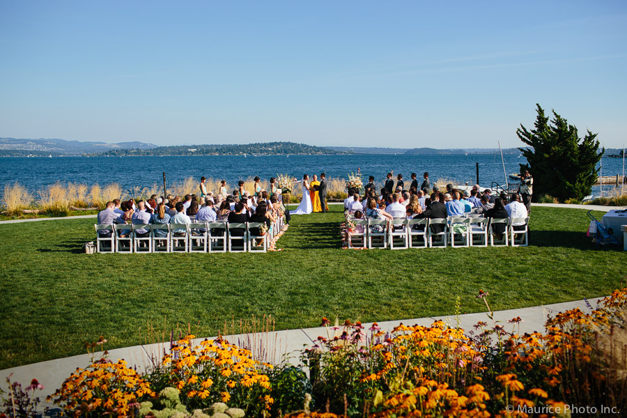 Photos of a wedding ceremony at the Seattle Tennis Club