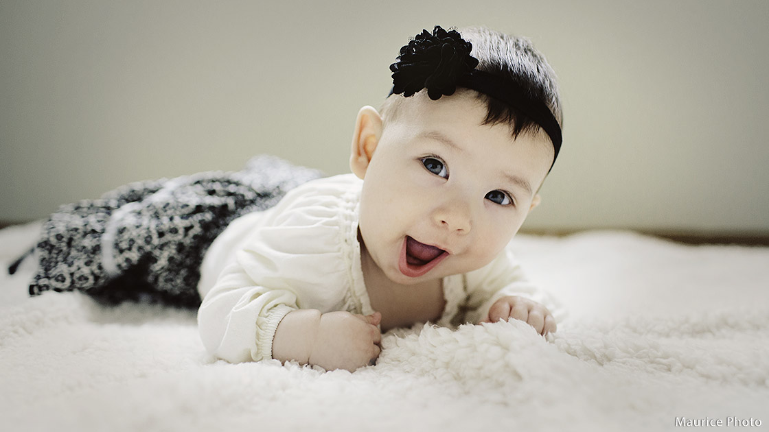 Portraits of my baby girls. Natural light portraits indoors